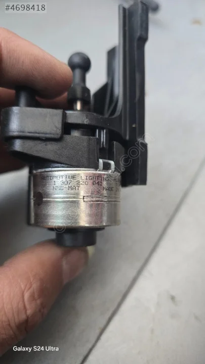 1 307 220 041far yükseklik ayar motoru audi A4