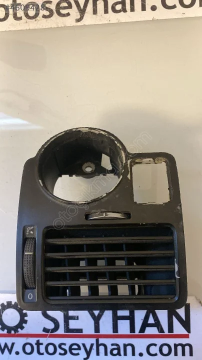 1J1819703E bora 2004 göğüs sol difüzör ve far anahtarı çerçevesi