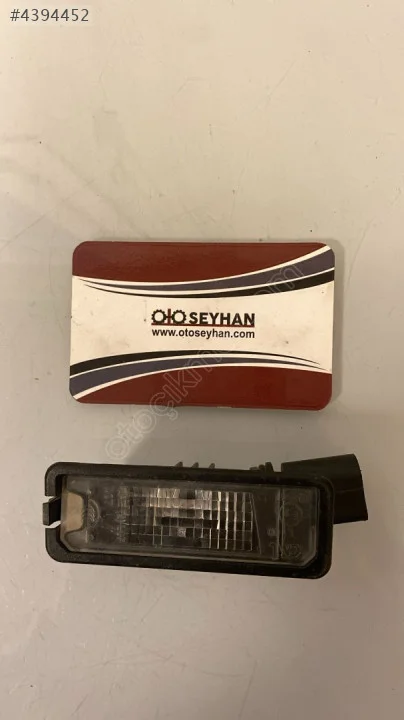 1K8943021volkswagen grubu plaka lambası