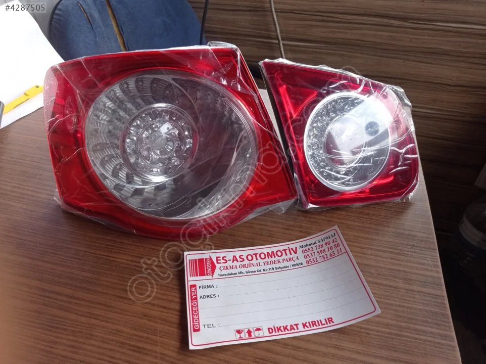 2006-2010 Volkswagen Jetta  Sol Arka İç Dış Stop