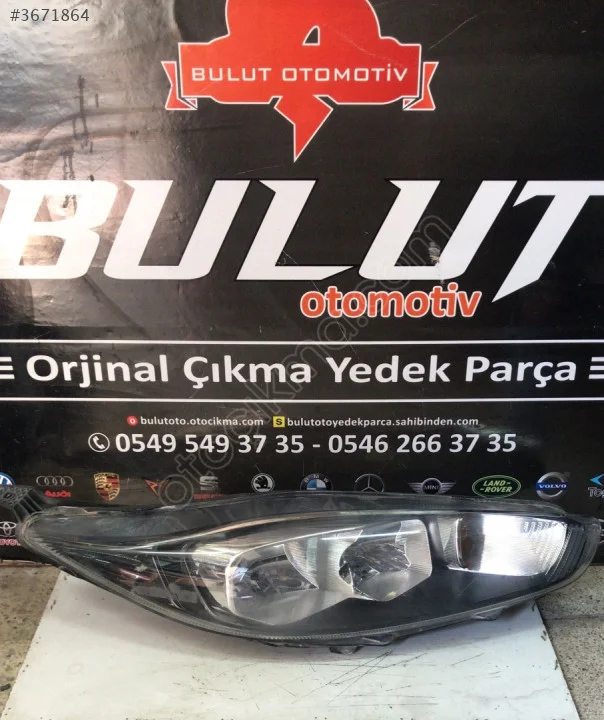 2009-2013 Ford Fiesta için Sağ Ön Far Çıkma Parçası