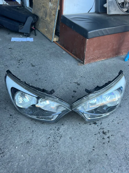2012 Kia Rio Sağ Sol Far