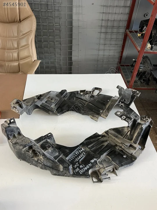 2013-2015 Renault Megane 3 Far Alt Braketleri Sağ Sol