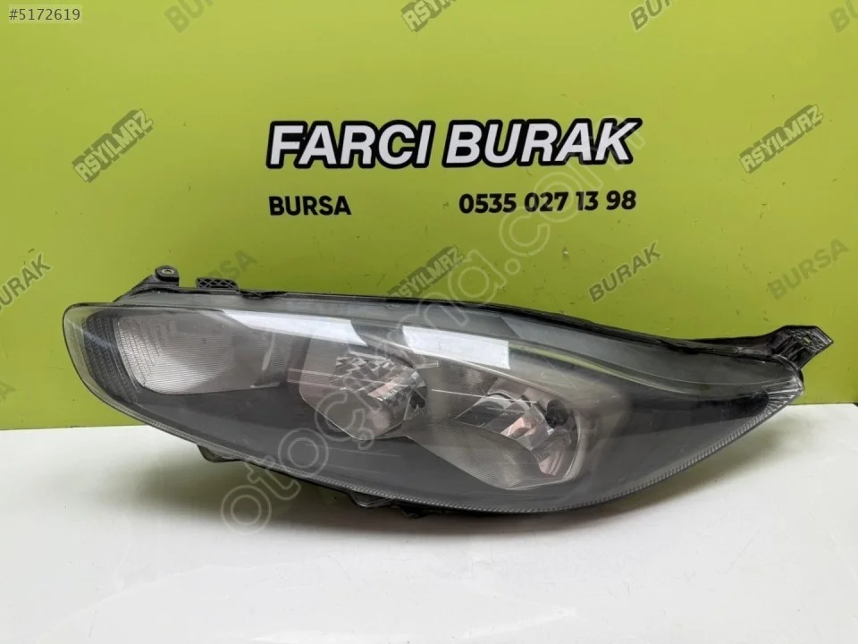 2013-2017 Ford Fiesta Sol Far C1BB-13W030-AH