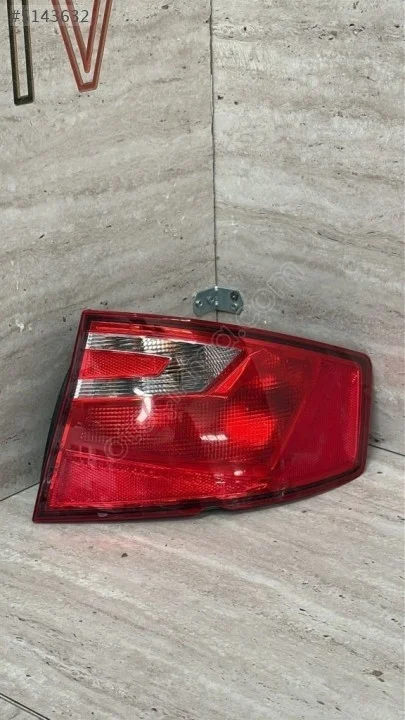 2013-2019 Seat Toledo Sağ Arka Stop 6JH945096D