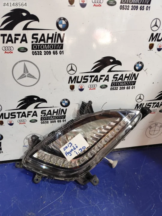 2013 Hyundai i30 Modeli için Sağ Ön Far Parçası