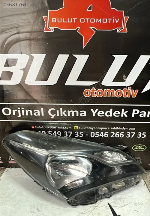 2015-2016 Toyota Yaris İçin Sağ Ön Far - Oto Çıkma Parçala