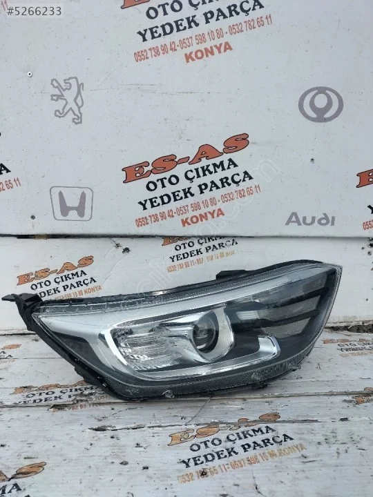 2017-2020 Kia Stonic Sağ Far 92102-H8