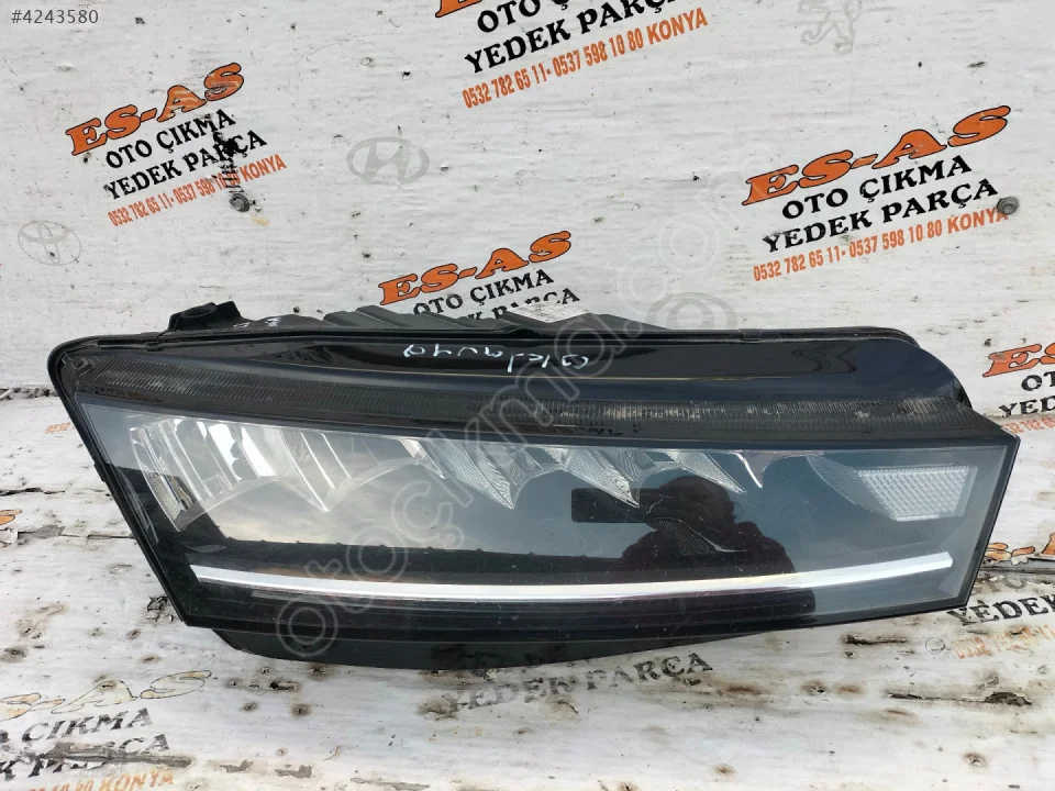 2019-2023 Skoda Octavia Sağ Ön Far 5E4941016
