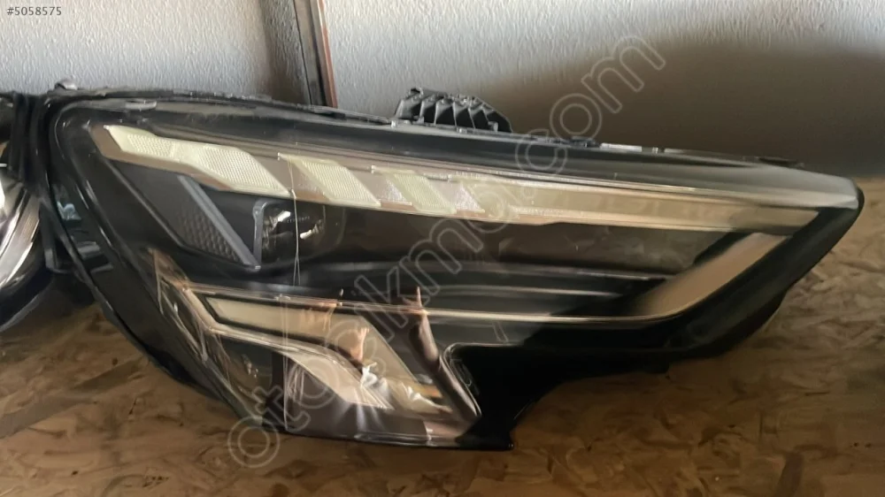 2021-2026 Audi A3 Sağ Far