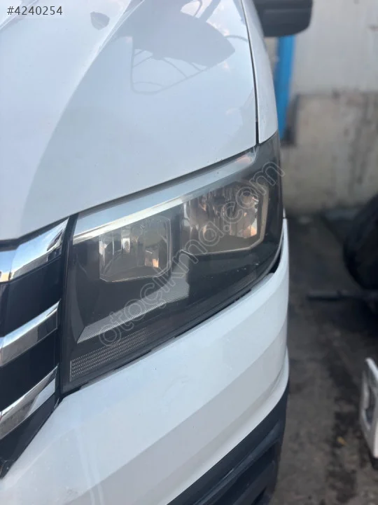 2021 CRAFTER ÇIKMA ORJİNAL SOL ÖN FAR