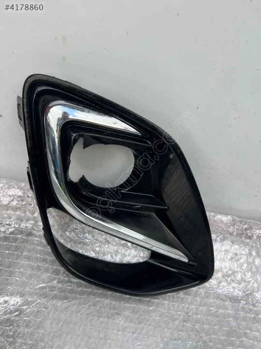 2021 Ford Puma Ön Tampon Sağ Sis Far Kapağı