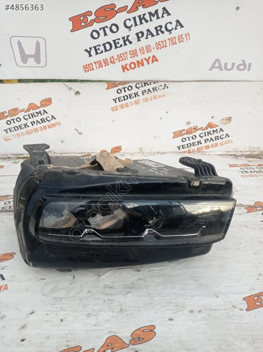2022-2024 Citroen C3 Aircross Sağ Ön Far 463944839
