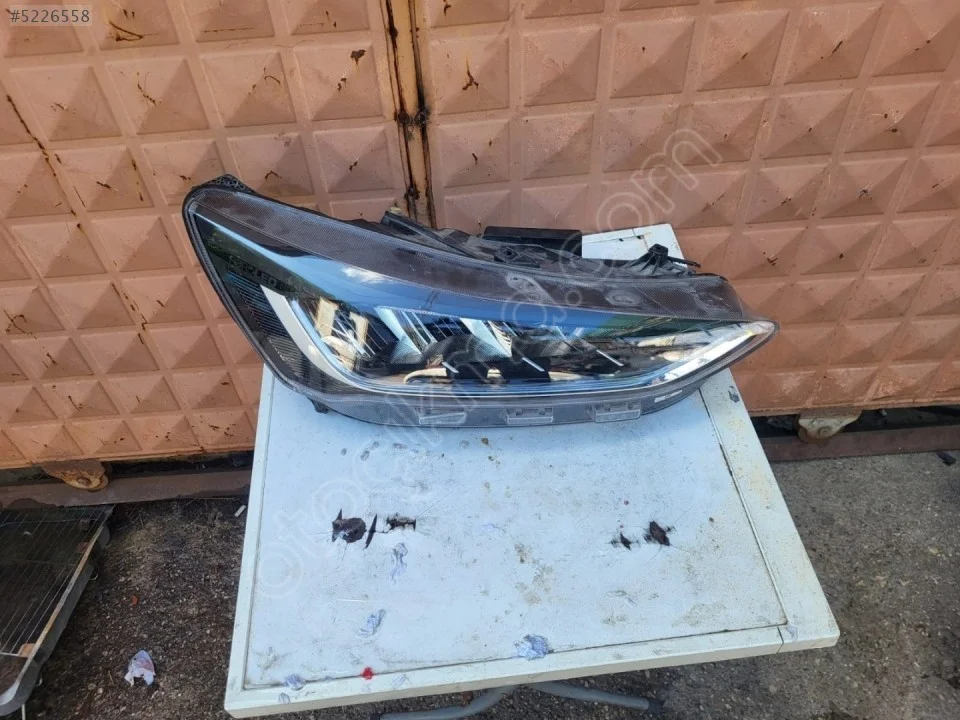2023-2026 Ford Focus 4.5 5 Sağ Far
