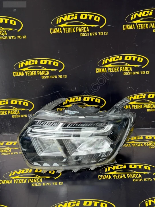 2023 Dacıa Duster Sol Ön Far Çıkma Orjinal