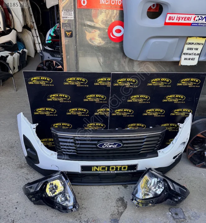 2025 Ford Courier Ön Tampon Ve led Farlar çıkma Orjinal