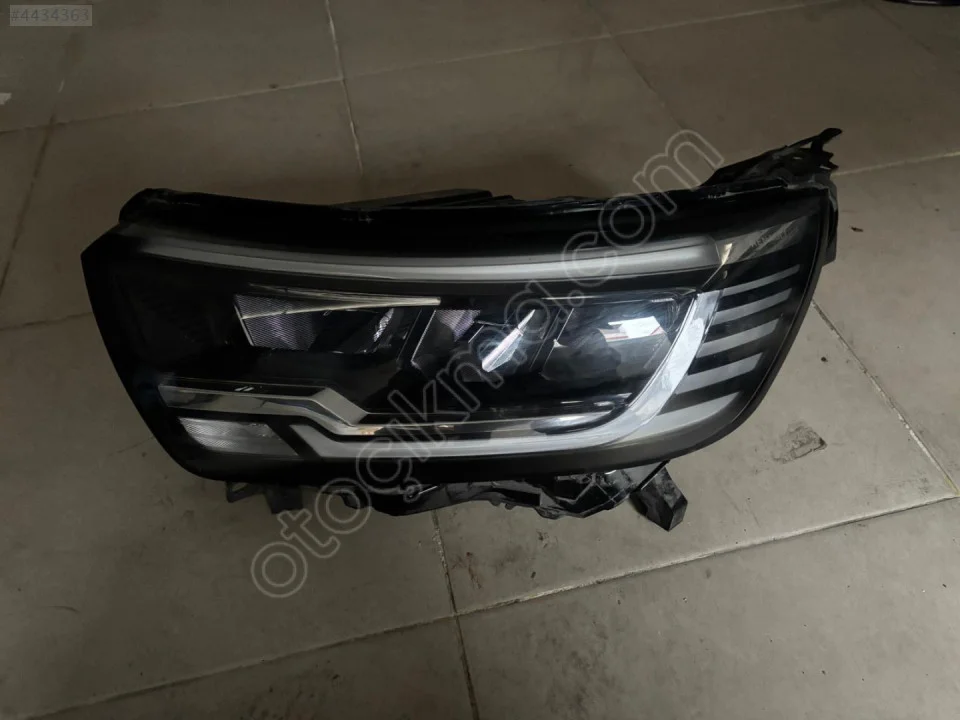 2025 Renault Kangoo Led Sol Far Orjinal Cıkma