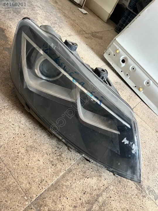 2025 Seat Alhambra Ön Sağ Far