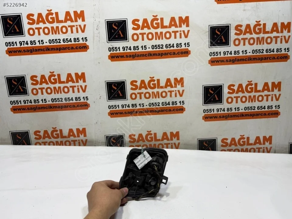 2026 Audi A3 Sağ Arka Stop Duyusu 8P4945258D