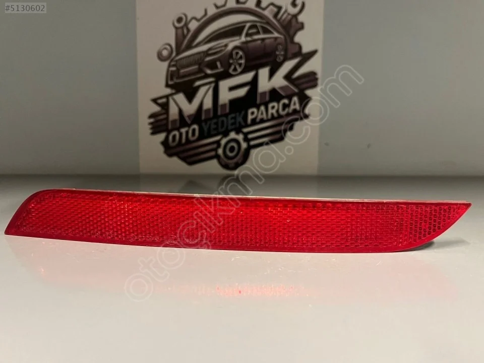 2026 BMW 5 Serisi F10 Sağ Reflektör 7203238