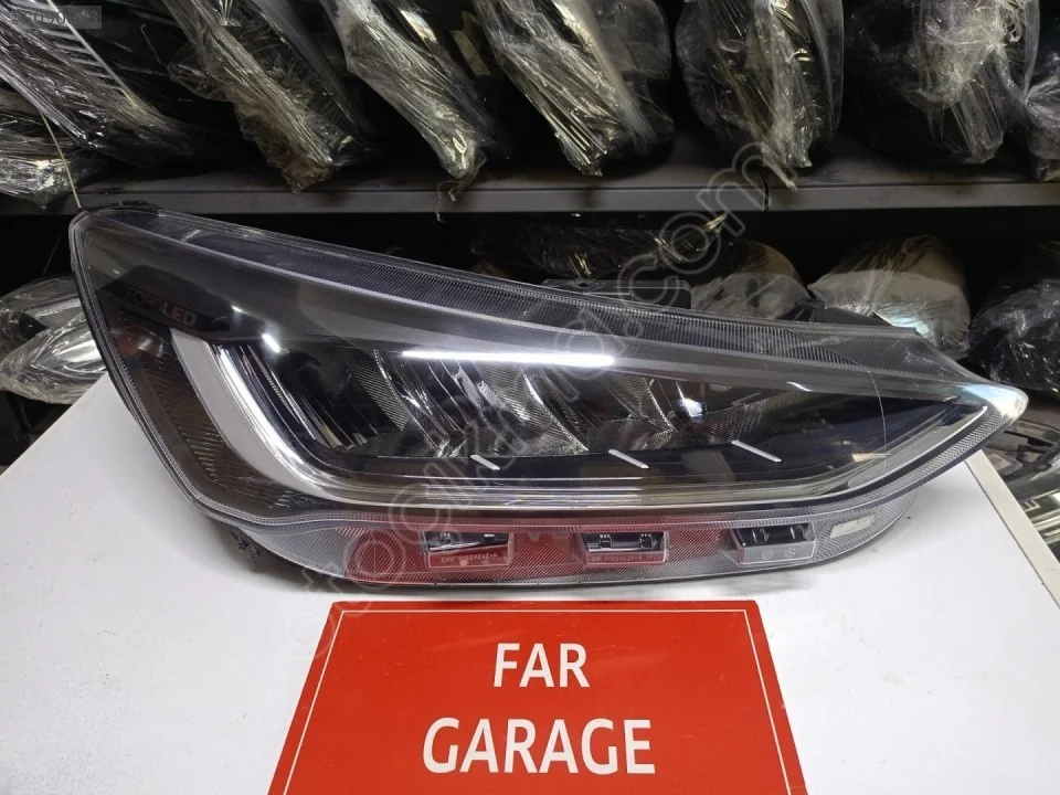 2026 Ford Focus LED Far