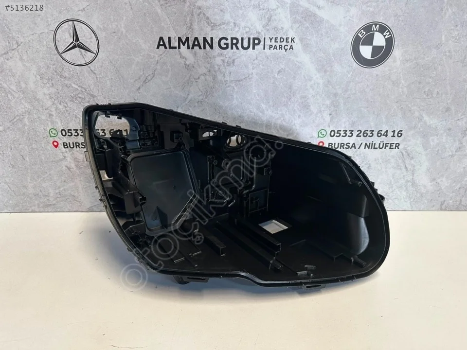2026 Mercedes C Serisi W205 Sağ Far Kası