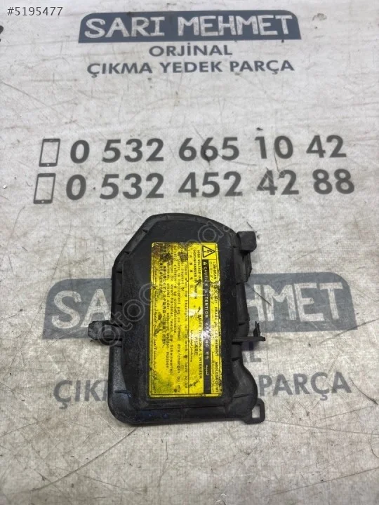 2026 Toyota Avensis Sol Far Kapağı
