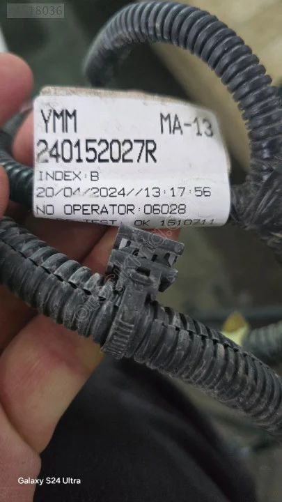 240152027R Megan 4 arka tampon park sensör tesisat 240152027R