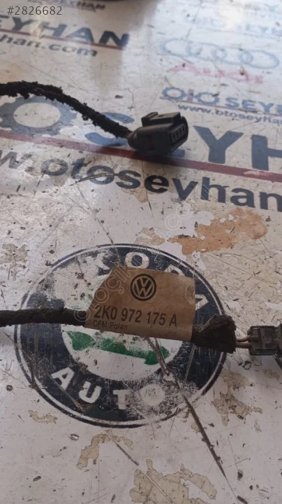 2K0972175A VW Caddy arka cam silecek motoru tesisatı