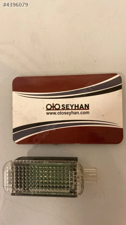 4E0947415 audi a4 2017 kapı kartonu lambası led