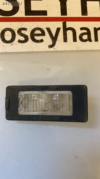 5N0943021B Skoda Octavia 2018 plaka lambası