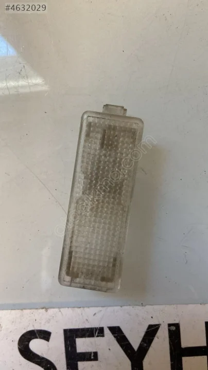 6961999 bmw X5 X6 E70 E71 E72 E90 iç ayak aydınlatma lambası