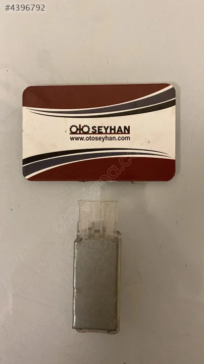 6L0947565 volkswagen jetta 2014 bagaj lambası