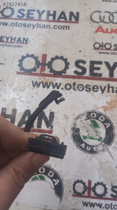 6Q0972708 Audi A4 2014  tavan tesisatı soketi