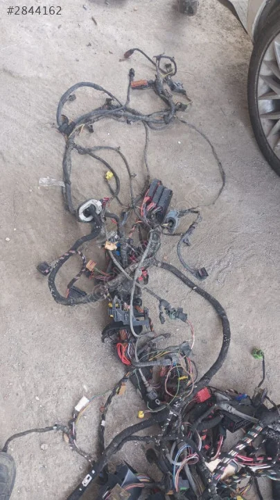 8F001737 Audi A4 2014 iç tesisat komple