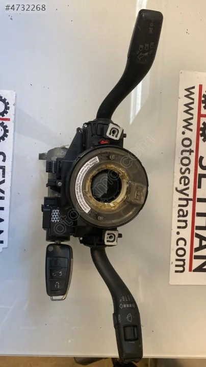 8P0953519E 1K0959653D 1K0905851B audi a3 2010 silecek sinyal kolu