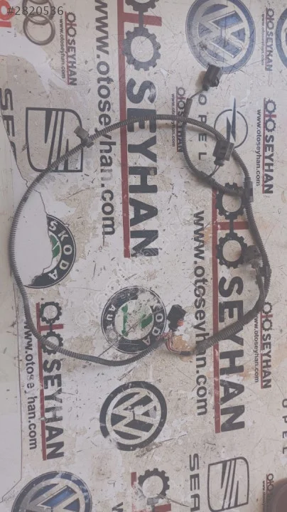 8P0973722 Audi A4 2014 silecek motoru kablo tesisatı