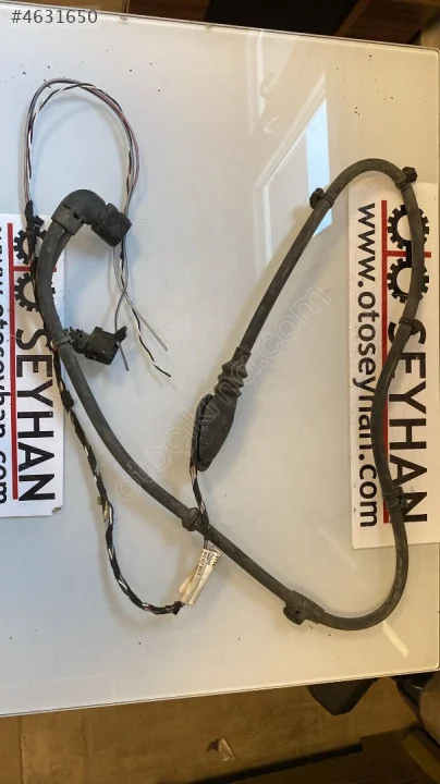 8V0927902F audi A3 sportback 2015 sağ ön abs sensörü tesisatı