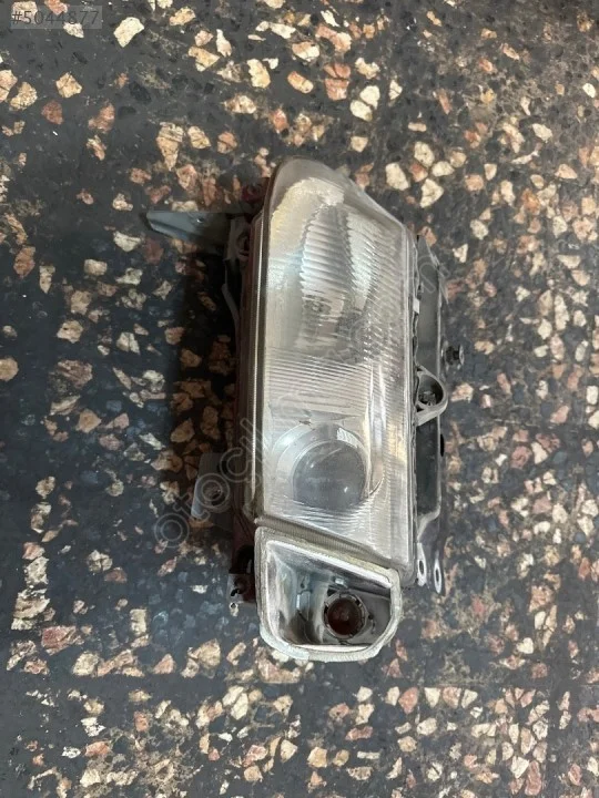 Alfa Romeo 145 Sol Ön Far