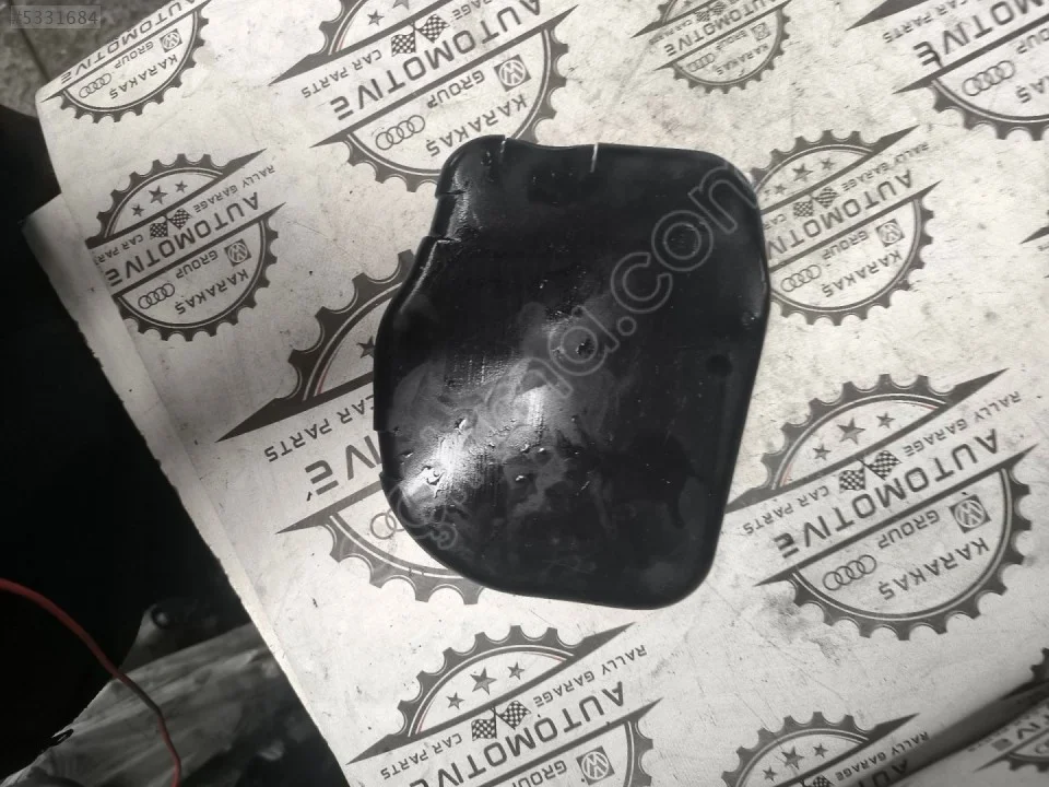 Audi 80 B3 B4 Arka Stop Plakalik Trim Kapak 893945285A
