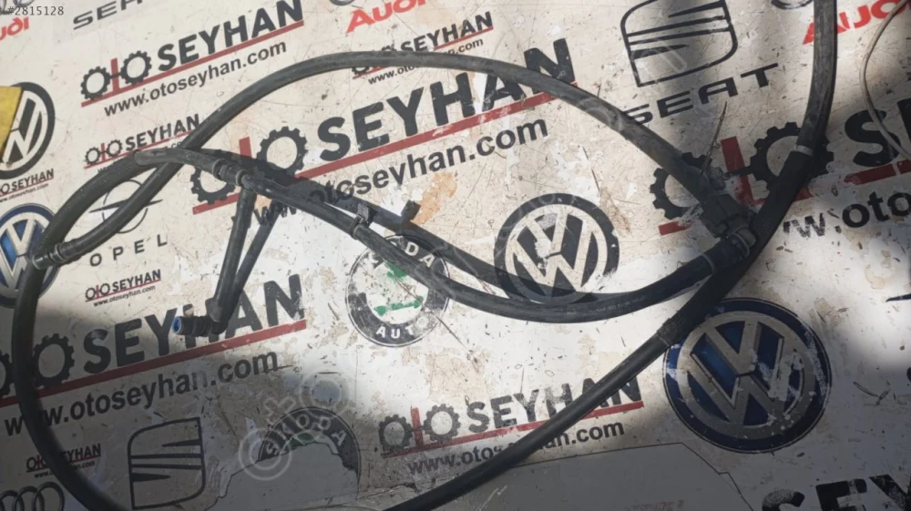 Audi A4 2014 far yıkama robotu borusu