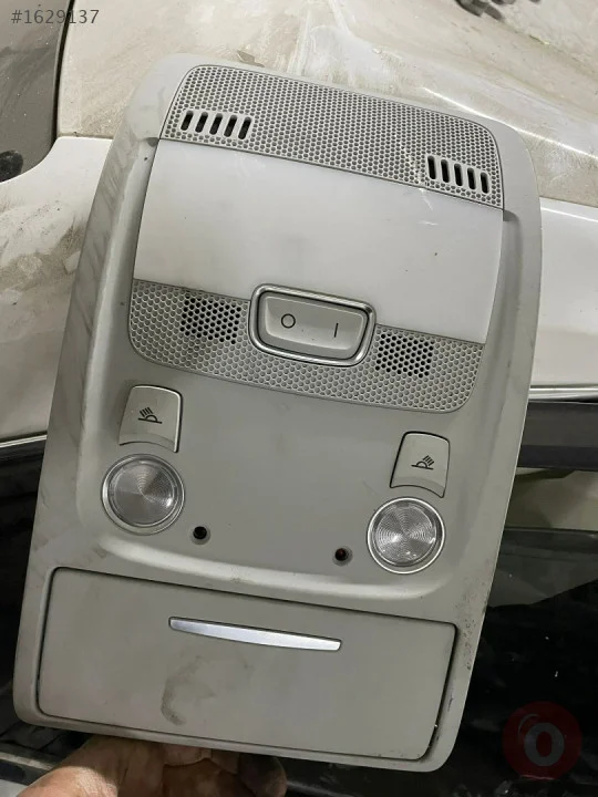 AUDİ A4 2015 TAVAN LAMBASI ORJİNAL ÇIKMA (8T0947135BF)