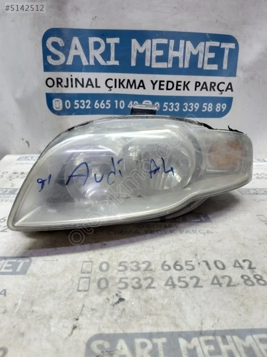 Audi A4 Sol Ön Far