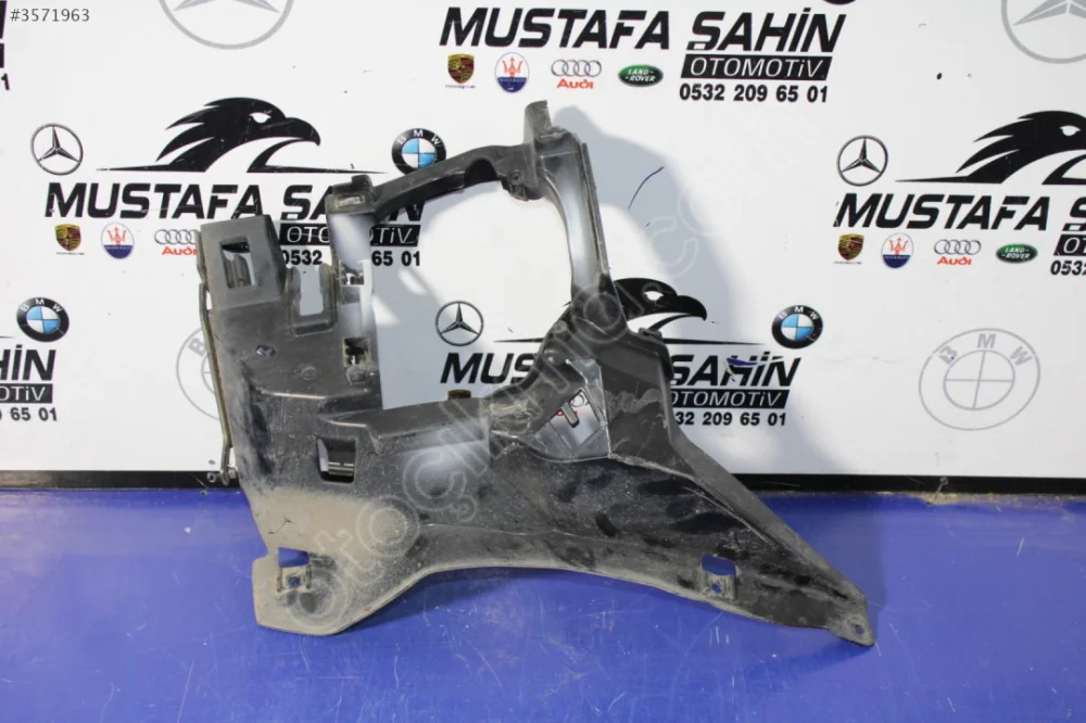 BMW 1 SERİ F20 SİS FAR BRAKETİ 7371739