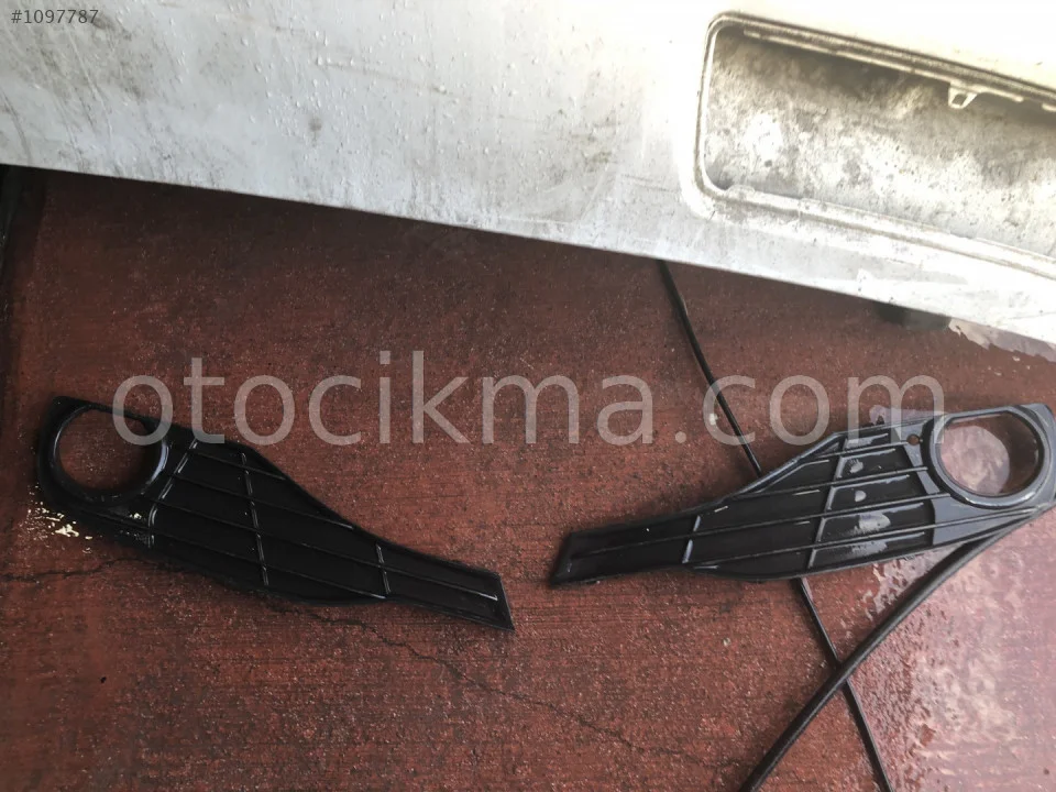 Bmw 3 serisi f30 sis kapağı çıkma ORJİNAL adet fiyatı