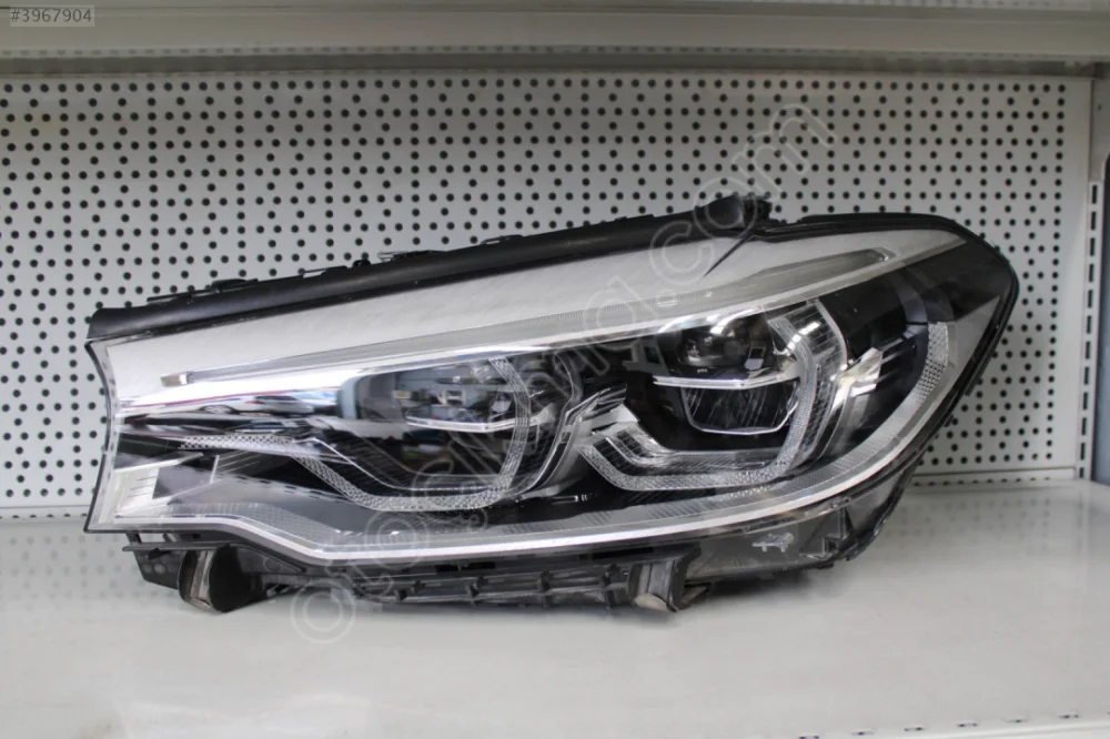 BMW 5 SERİ G30 SOL ÖN FAR 63117214961
