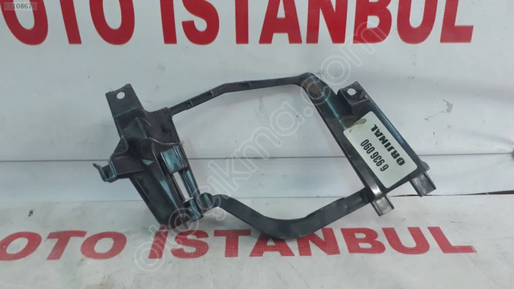 BMW E60 BRAKET SAĞ FAR BRAKETİ 6936089