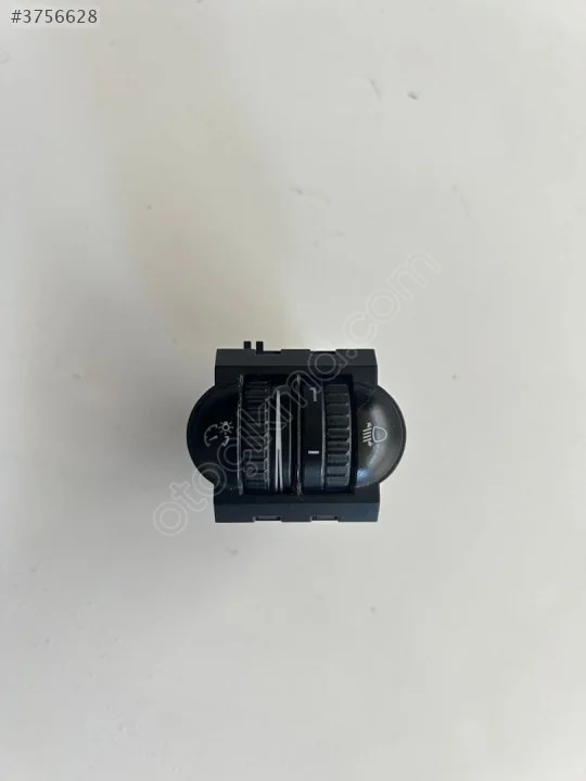 Çıkma Far Ayar Düğmesi VW Jetta Golf5 2006-2011 1K0941333D