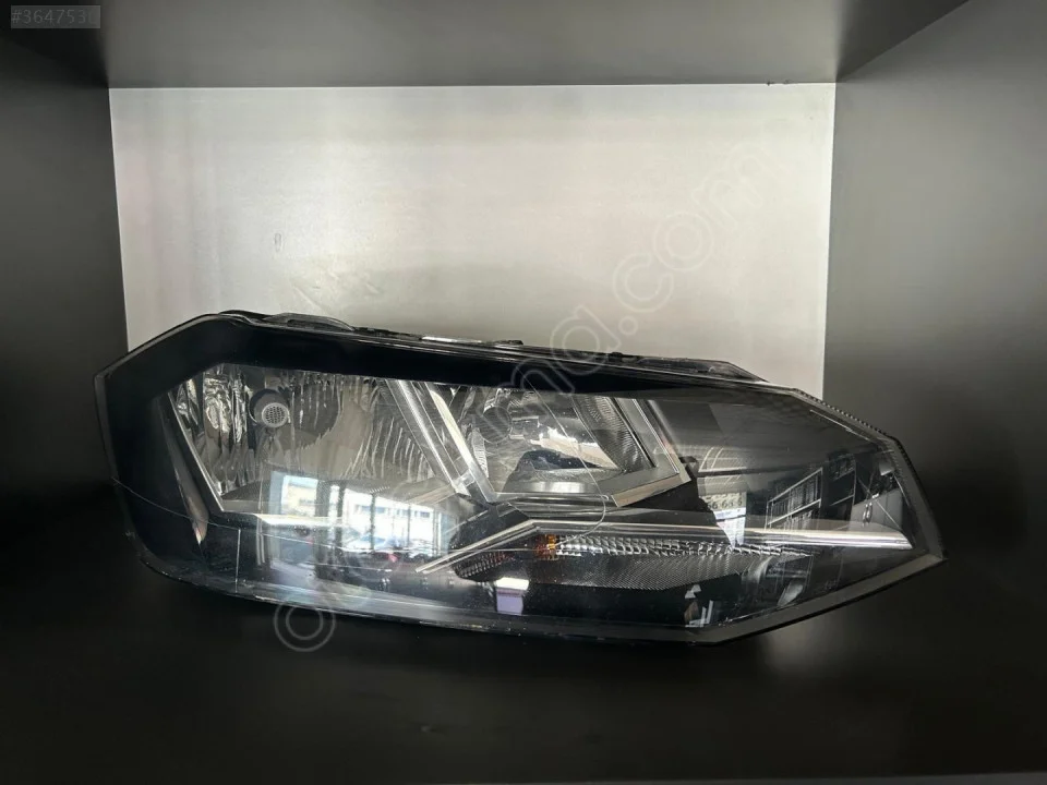 Çıkma Far Sağ VW Polo 2017-2022 2G1941006