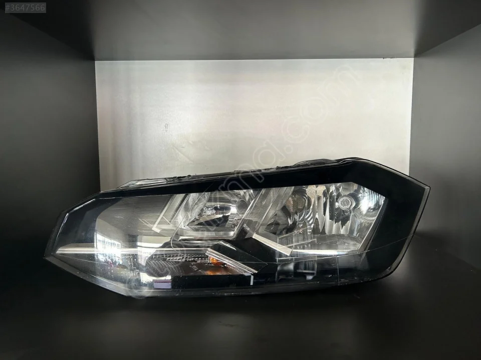 Çıkma Far Sol VW Polo 2017-2022 2G1941005